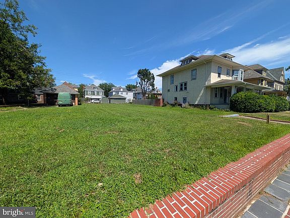 3rd image of 920 Berkeley Ave