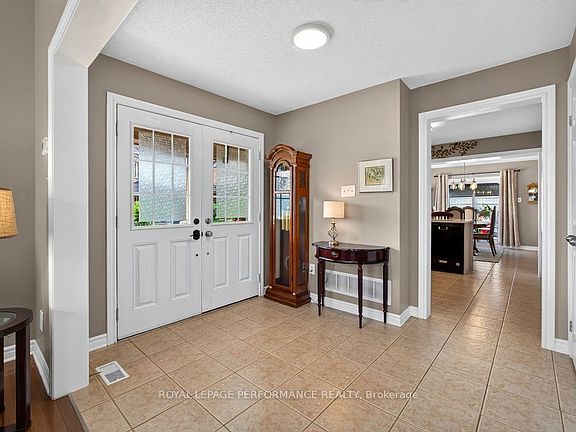 4th image of 2423 Regatta Ave