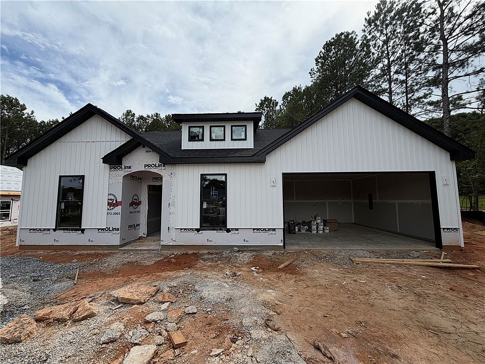 1st image of 118 Haynie Dr