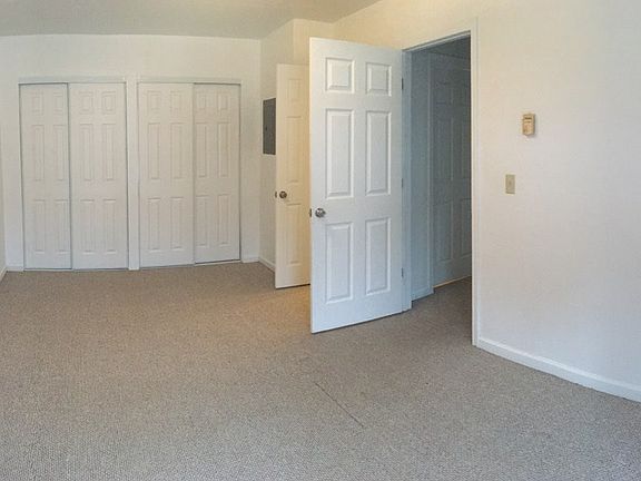 5th image of 1028 Dogwood St