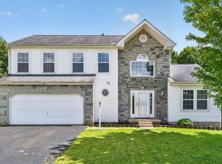 156 Knights Bridge Dr E, Pickerington, OH 43147