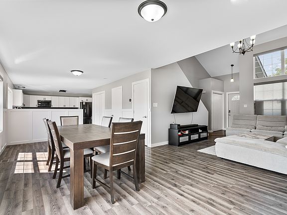4th image of 1006 Sudbury Dr