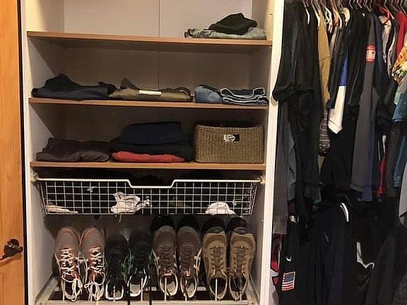 Master closet one side 