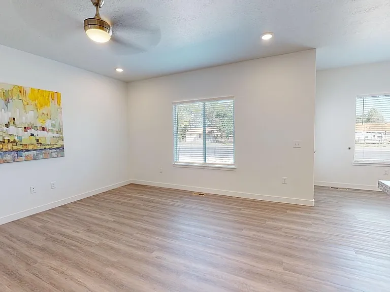 3374 W Sanctuary Ct — Photo 10