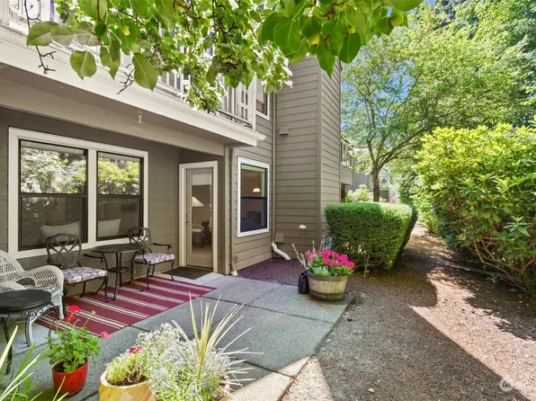 4073 220th Place SE #1040, Issaquah, WA 98029