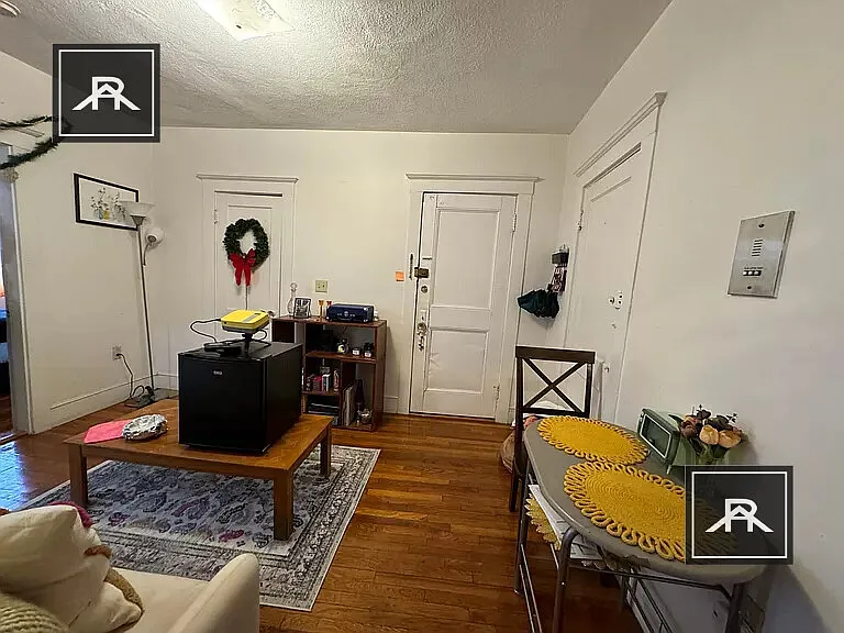 15 Scottfield Rd #12A — Photo 4