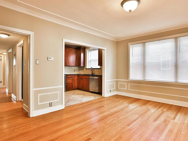 7545 Oxford Dr #3E — Photo 4