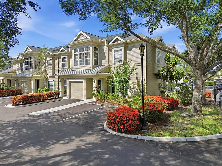 7780 Plantation Cir — Photo 29