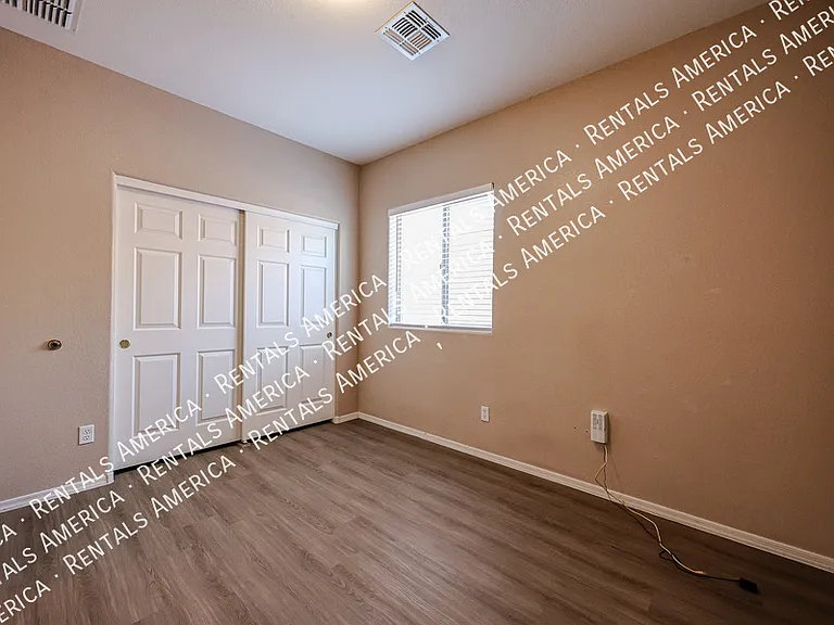 876 E Riviera Pl — Photo 19