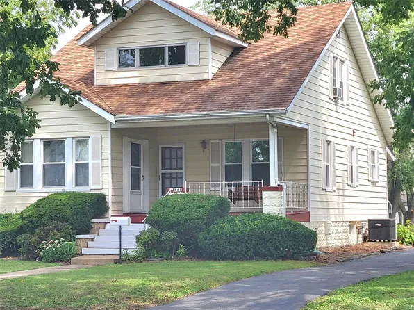 861 W Saint Louis St, Nashville, IL 62263