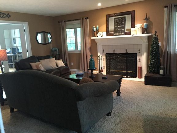 4th image of 53 Rockview Dr NE