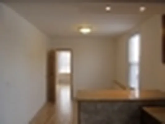 Rented by FlatFinders Realty | media 4