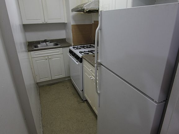 5th image of 14467 41st Ave APT 129