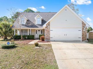 2482 Parkridge Dr, Navarre, FL 32566