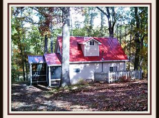 1359 Paradise Ln, Dandridge, TN 37725