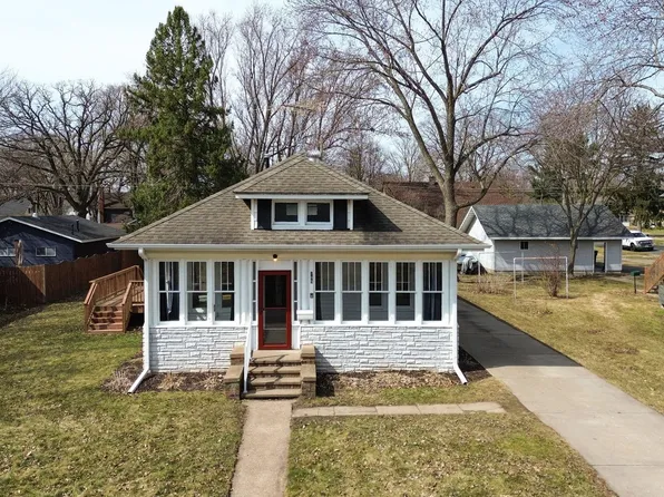 109 S Dallas St, River Falls, WI 54022
