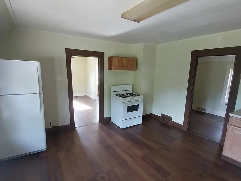 3484 W 50th St #UP — Photo 3