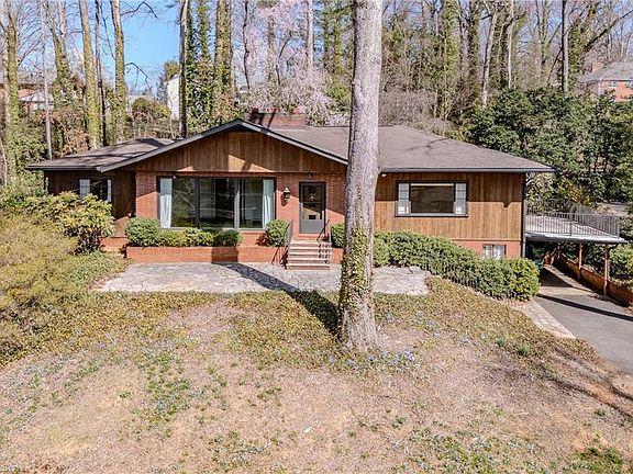 2nd image of 129 Oaklawn Rd