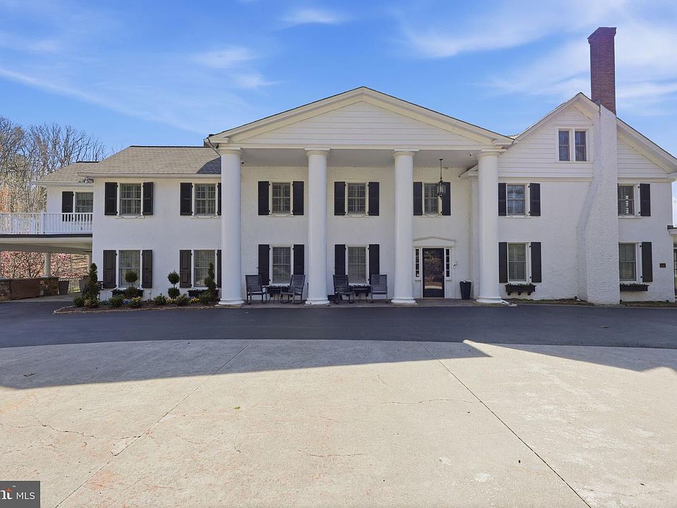 1st image of 3039 Durham Rd