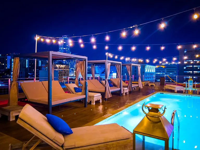 HWH Luxury Living — Photo 13