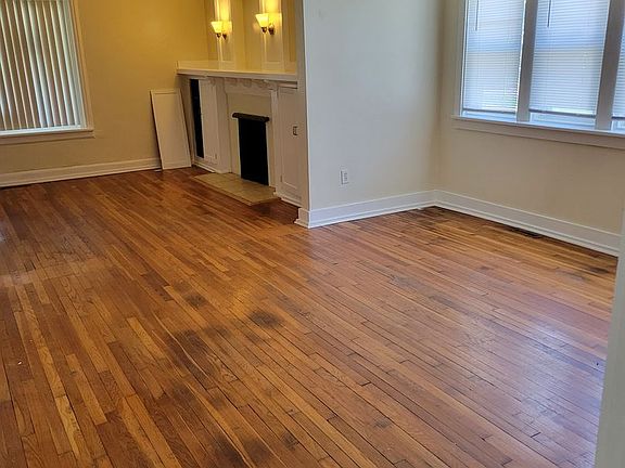 5th image of 621 Benton Blvd APT 1