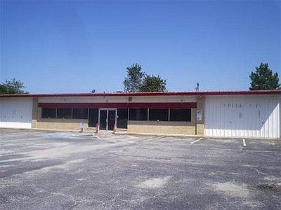 1st image of 1300 E Bobo Newsom Hwy