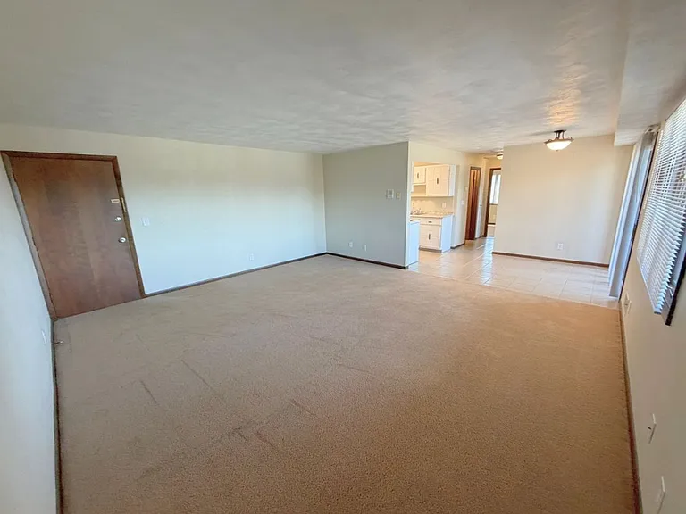 483-491 Lovers Lane; Country Clb #4401-4409-4516 — Photo 4