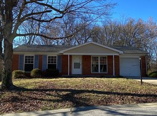 222 Merriweather Ln, Fairview Heights, IL 62208