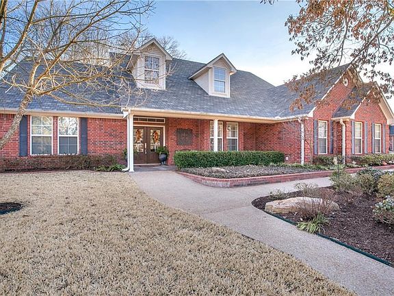 2nd image of 233 Winged Foot Dr