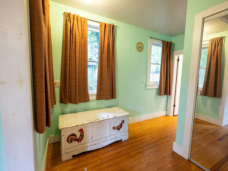 809 Montreat Rd — Photo 42
