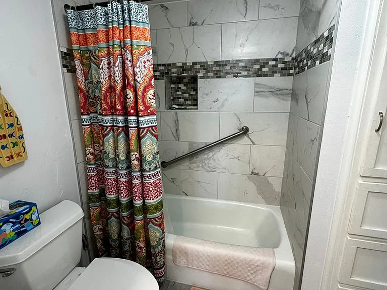 315 Park Lake Blvd #411 — Photo 10