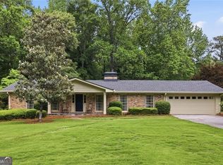 7265 Thornhill Ln, Sandy Springs, GA 30328
