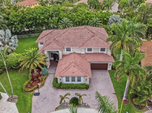 1585 Victoria Isle Way, Fort Lauderdale, FL 33327