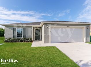 664 SW Backert Ave, Port Saint Lucie, FL 34953