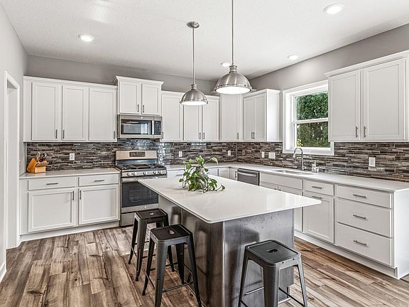 5th image of 20490 Ginger Ct