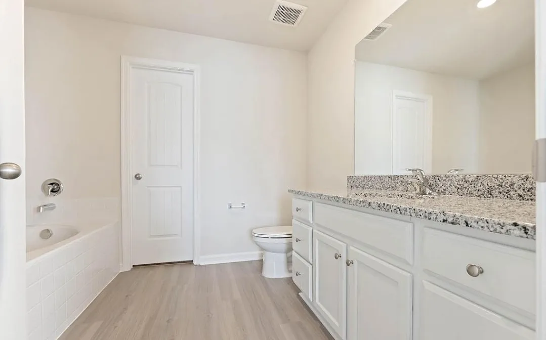 3 bed, 2.5 bath, 1443 sqft, $1,999 — Photo 4