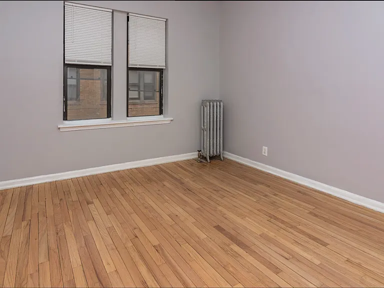 228 N Pine Ave #1E — Photo 7