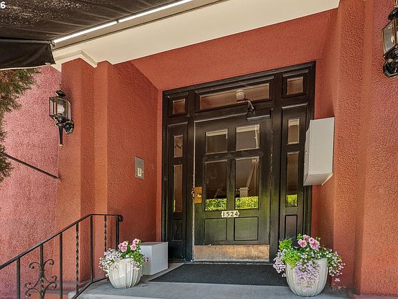 4th image of 1524 NE 26th Ave APT 4