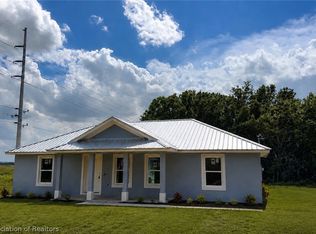 449 Marlin St NW, Lake Placid, FL 33852