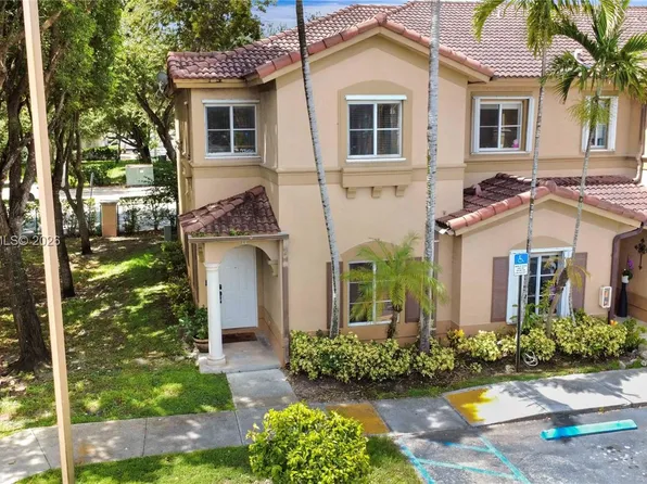 10720 NW 82nd Ter Unit 1-8, Doral, FL 33178