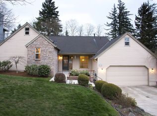 10136 SW Washington St, Portland, OR 97225