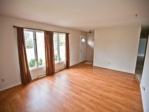 3rd image of 60295 Surrey Ln