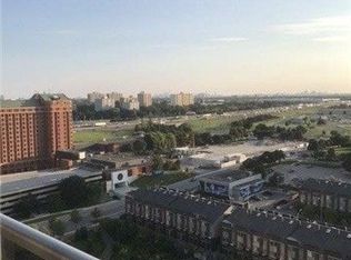 181 Village Green Sq #1717, Toronto, ON M1S 0K6