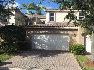 886 Spinnaker Dr W, Hollywood, FL 33019