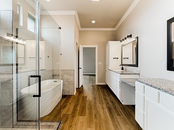 MasterBathroom2