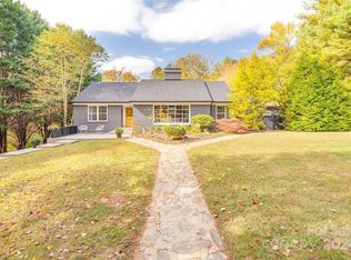 60 Ardoyne Rd, Asheville, NC 28804