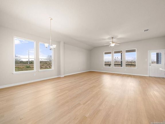 5th image of 211 Jordans Estate