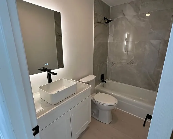 Meadowgreen Apartments — Photo 5
