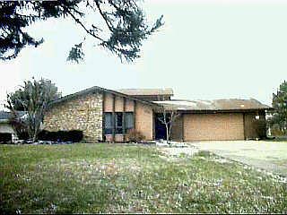 1st image of 5511 Hiawatha Dr