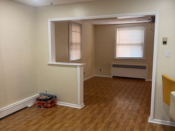 3rd image of 135 Garvin Blvd